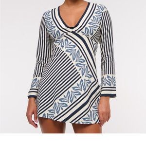 Abercrombie & Fitch Navy and Cream Geometric Dress
